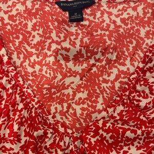 Banana Republic Red and Cream Floral Print V-Neck Blouse